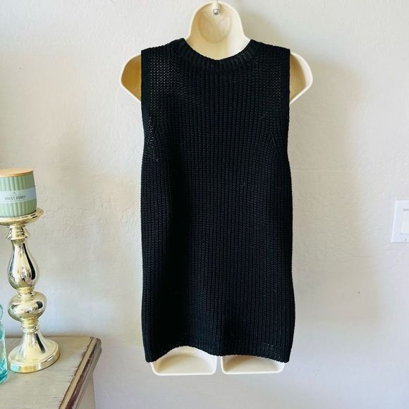 Chelsea & Theodore L black sleeveless sweater pullover scoopneck - Picture 10 of 12